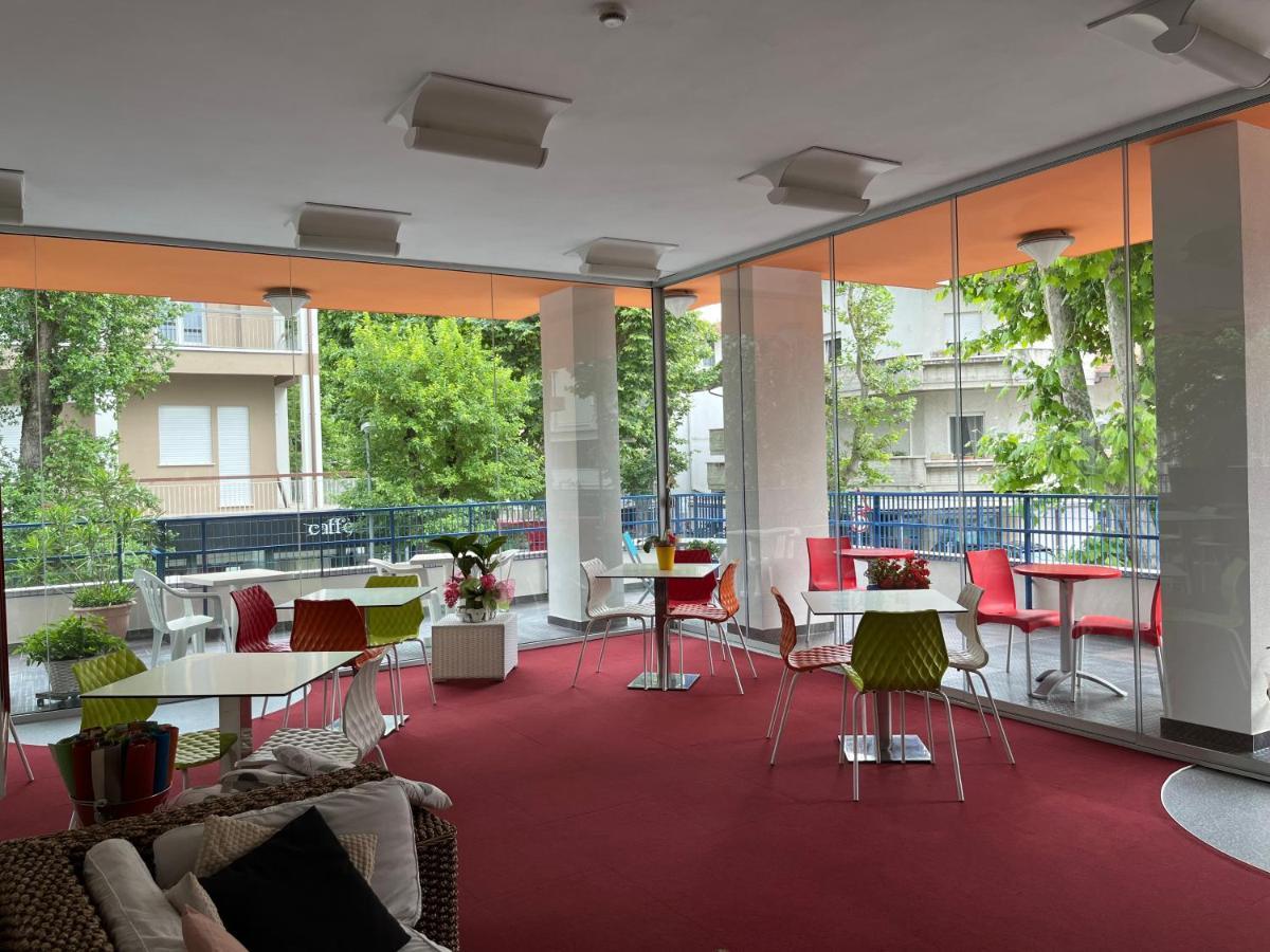 Hotel Senior Cattolica Ngoại thất bức ảnh