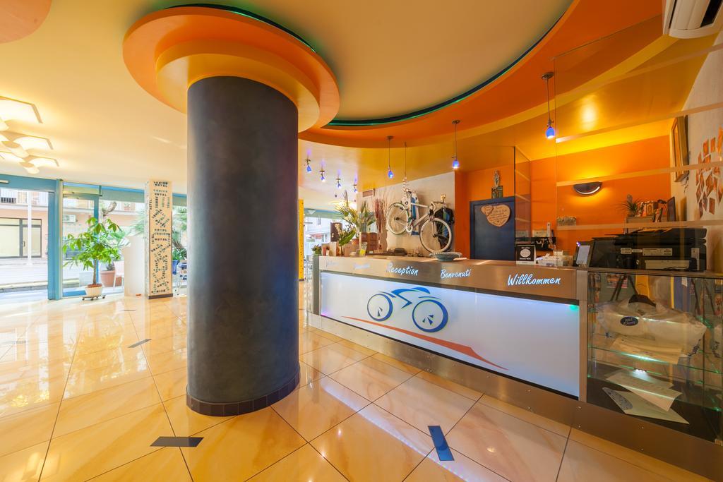 Hotel Senior Cattolica Ngoại thất bức ảnh